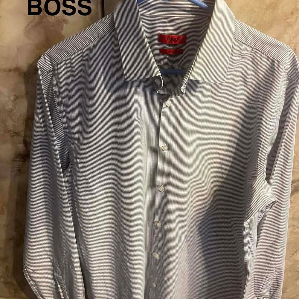 Hugo Boss Men's Grey Striped Shirt Large